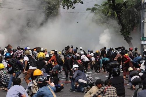 Tình hình Myanmar: Đụng độ tại miền Trung, 25 người thiệt mạng
