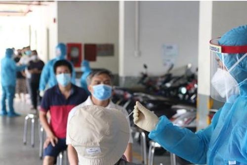 Ca nhiễm tăng đột biến: TPHCM lập Trung tâm xét nghiệm COVID-19