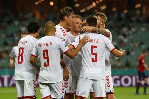 Xác định 2 cặp bán kết EURO 2020