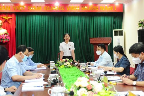Đồng chí Lê Thị Kim Dung, Phó Bí thư Thường trực Tỉnh ủy, Chủ tịch HĐND tỉnh làm việc với huyện Hàm Yên