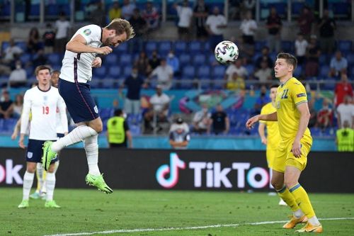 Harry Kane ghi cú đúp, nuôi hi vọng đua vua phá lưới EURO 2020