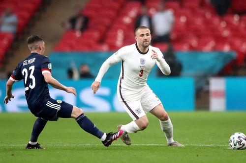 Chê bai năng lực Luke Shaw, HLV Mourinho nhận 'trái đắng' ở EURO 2020