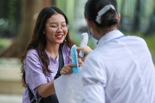 Hà Nội chống dịch ra sao trước kỳ thi tốt nghiệp THPT năm 2021?