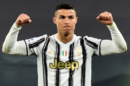 Báo Italy: 'Ronaldo sẵn sàng ở lại Juventus'