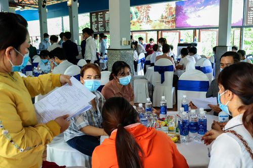 Xử phạt 121 người dự sự kiện về bất động sản