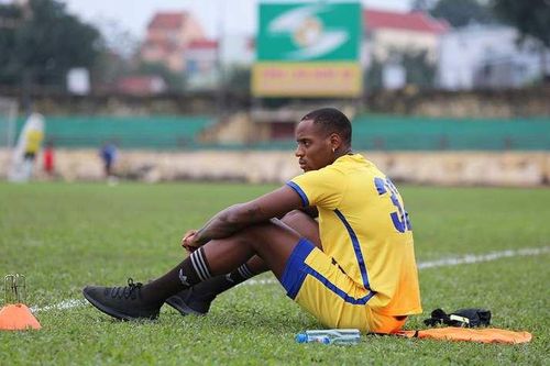 SLNA thử việc cựu tuyển thủ U23 Nigeria