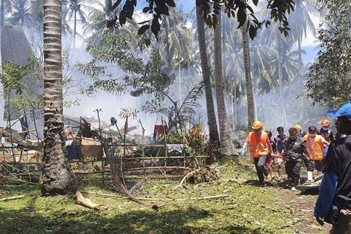 Rơi máy bay quân sự Philippines: 47 người thiệt mạng và 49 người bị thương
