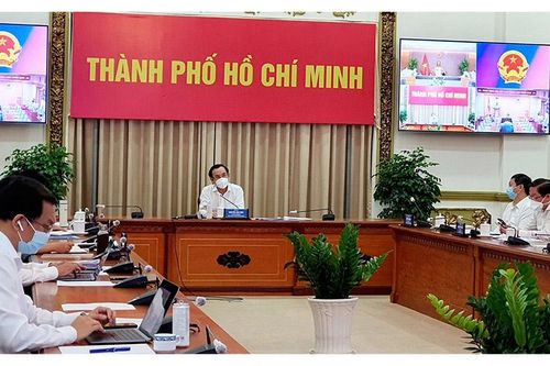 Kiểm soát chặt chẽ người ra, vào TP Hồ Chí Minh