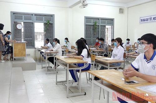 Hàng nghìn thí sinh trong vùng dịch ở An Giang phải thi đợt 2