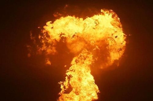 Tìm ra nguyên nhân sơ bộ vụ nổ lớn trên biển Caspi