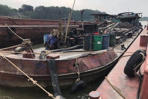 Hà Nội: Sẽ tăng cường xử lý tội phạm và vi phạm pháp luật về khai thác cảt, sỏi trên sông