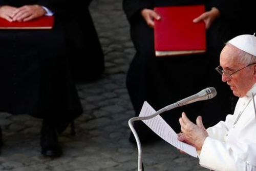 Giáo hoàng Francis phải nhập viện để phẫu thuật