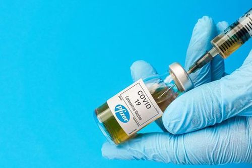 100.000 liều vắc xin Pfizer về Việt Nam ngày 7/7