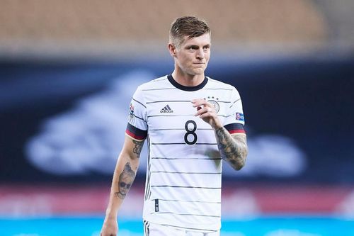 Toni Kroos: Tôi không cần thiết phải thông báo với Loew