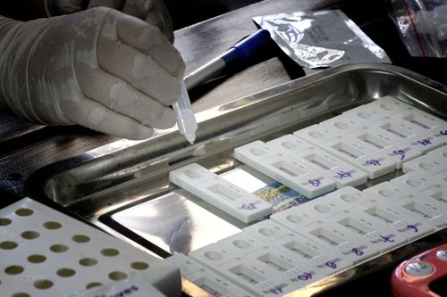 Thêm 4 ca tử vong do COVID-19 ở bệnh nhân cao tuổi có bệnh nền