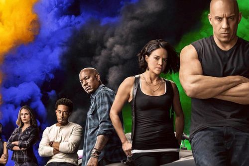 Tuần 'ăn nên làm ra' của hãng Universal Pictures