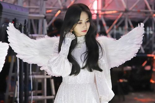 Tzuyu được ví là thần tượng đẹp nhất Kpop, không một visual nào sánh bằng