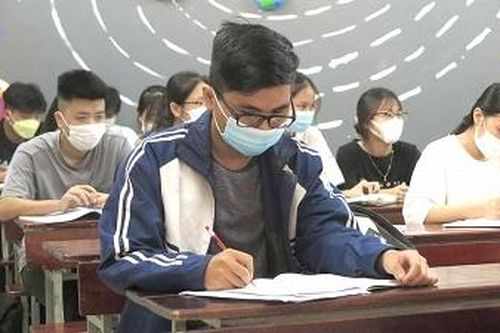 Mùa thi của những thí sinh đặc biệt