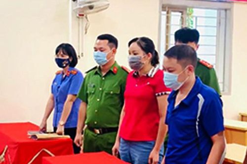 Cựu phó chánh văn phòng huyện ủy chiếm đoạt hơn 2 tỷ