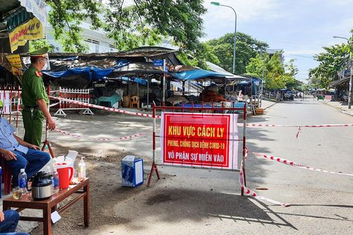 Quảng Nam phong tỏa chợ Trạm