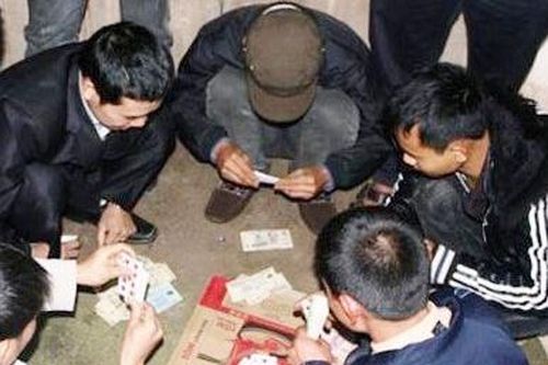 Triệt phá sòng bạc giữa mùa dịch Covid-19 ở Đồng Nai