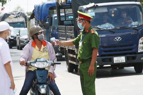 Từ 18 giờ ngày 6/7, người đến Đồng Tháp phải có giấy xét nghiệm âm tính với SARS-CoV-2