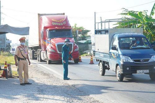 Người ra vào địa bàn tỉnh ĐỒNG THÁP phải có giấy xét nghiệm âm tính