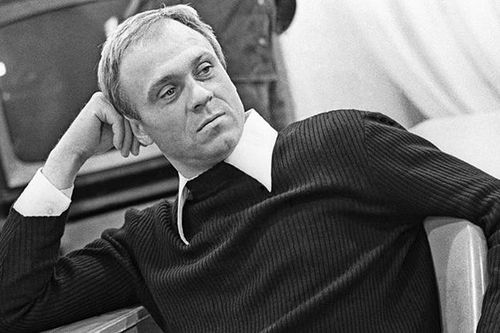 Đạo diễn lừng danh người Nga Vladimir Menshov qua đời sau một thời gian nhiễm Covid-19
