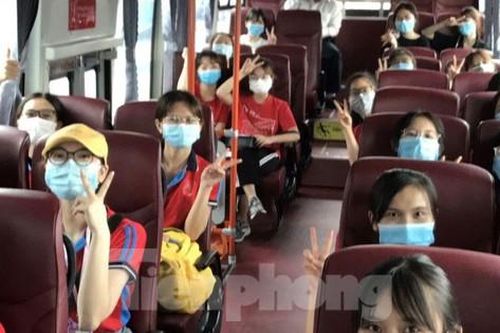 Bình Dương có 766 ca mắc COVID-19, đoàn Bộ Y tế đến chi viện