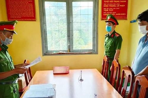 Bắt đối tượng hành hung thành viên đoàn kiểm tra phòng dịch