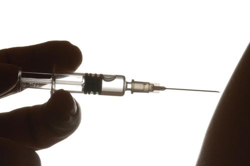 Đại học Oxford tiêm thử nghiệm vaccine HIV, nỗ lực chấm dứt 40 năm chờ đợi
