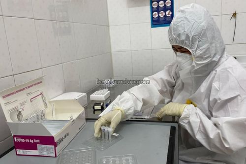 Còn 95 mẫu liên quan BN 17951 đang chờ kết quả xét nghiệm RT-PCR