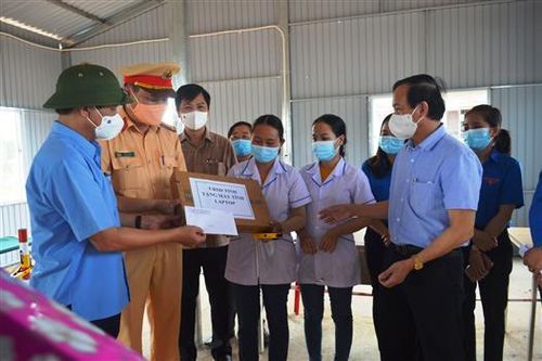 Chủ tịch UBND tỉnh Võ Văn Hưng: Phòng, chống COVID-19 là nhiệm vụ trọng tâm
