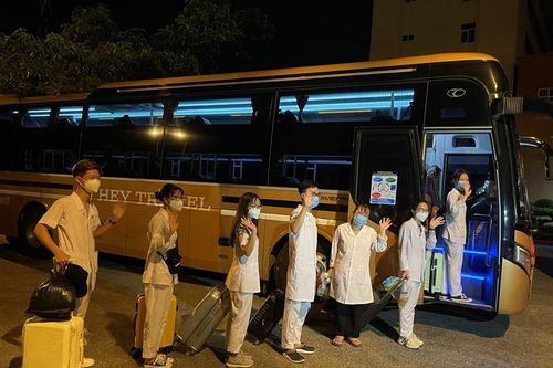 312 sinh viên Đại học Kỹ thuật Y tế Hải Dương đang hỗ trợ TP.HCM chống dịch
