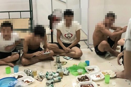 Xử phạt 9 trường hợp tụ tâp uống bia, không đeo khẩu trang tại khu cách ly