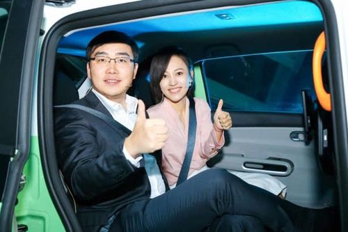 Bắc Kinh giáng đòn, bộ đôi sáng lập 'Uber Trung Quốc' mất 1,5 tỷ USD