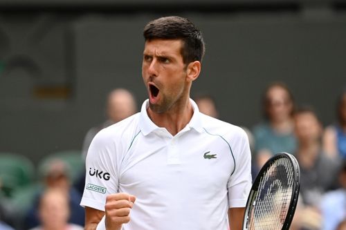 Djokovic vào bán kết Wimbledon