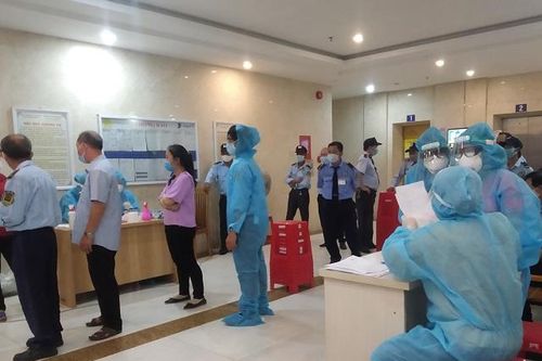 TP Hồ Chí Minh: Thay đổi chiến lược chống dịch, tăng tốc xét nghiệm