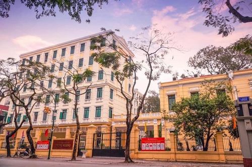 Hà Nội: Nối dài các trường THCS công lập đạt thành tích ấn tượng trong kỳ thi tuyển sinh lớp 10