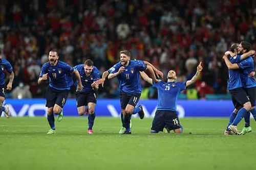 Ý vào Chung kết EURO 2021: Giới hạn là bầu trời