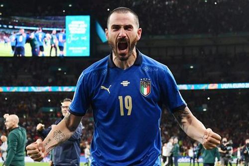 Nhật ký Euro bằng thơ: Azzurri tiếp tục cuộc hành trình...