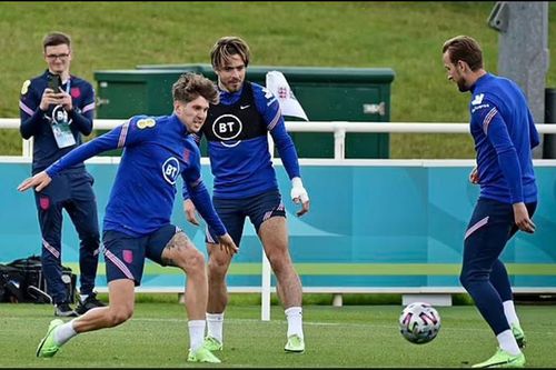 Bên lề Euro 2020