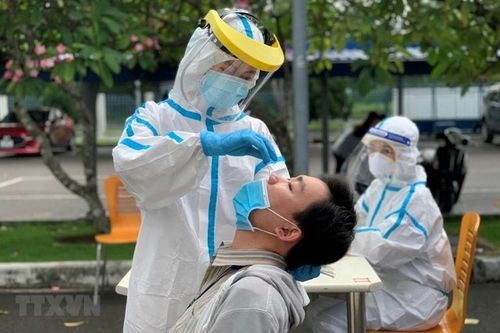 'Ba tại chỗ', 'hai vừa' trong các khu chế xuất, khu công nghiệp