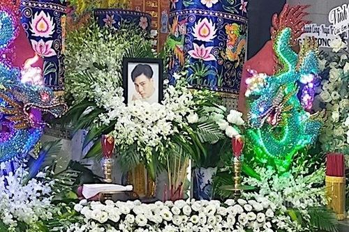 Bố mẹ túc trực tang lễ Đức Long, Cao Thái Hà lên tiếng thông tin bịa đặt