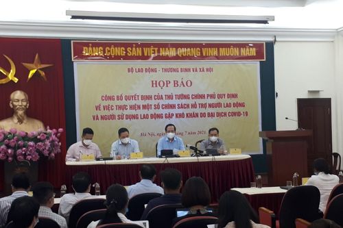 Đơn giản tối đa thủ tục hỗ trợ người lao động, doanh nghiệp bị ảnh hưởng bởi dịch COVID-19