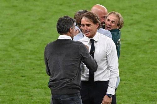 Italy vào chung kết nhờ bản lĩnh còn Tây Ban Nha có quyền ngẩng cao đầu