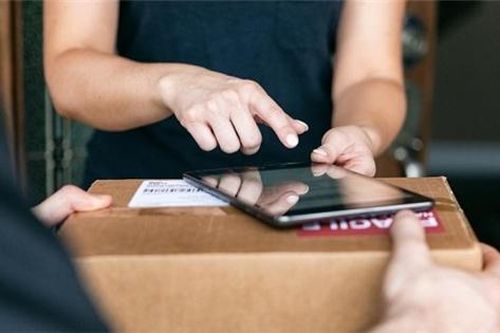 Khảo sát của Visa: 87% người tiêu dùng đặt hàng giao tận nhà
