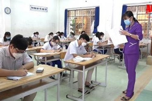 Kỳ thi tốt nghiệp THPT năm 2021: Đề thi Ngữ văn khá gần gũi, đề thi Toán vừa sức
