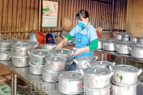 Khó do thiếu cơ sở vật chất, thiết bị dạy học