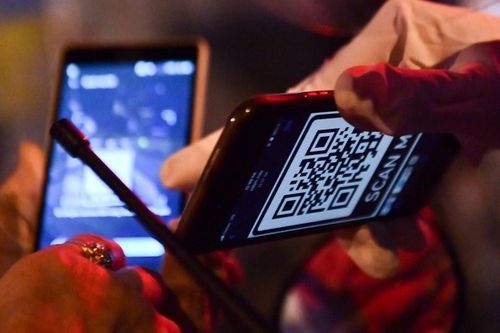 Giãn cách TP.HCM: Xe tải được cấp mã QR khi qua chốt kiểm soát